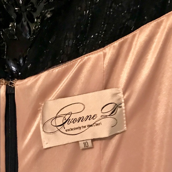 Ivonne D. Navy Blue Evening Gown - Picture 3 of 5